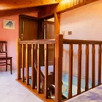 Lägenhet Guesthost - Comfy Flat For 6
